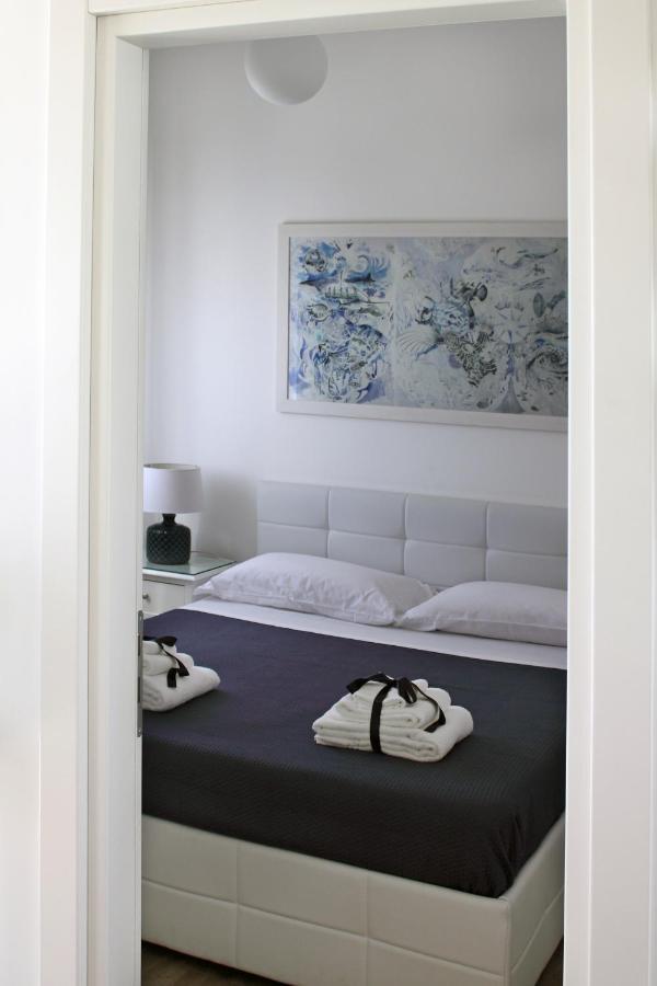 Dimora Grazia In Riva Al Mare Apartment Monopoli Bagian luar foto