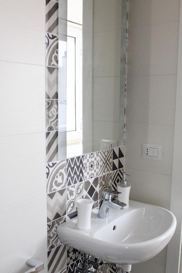 Dimora Grazia In Riva Al Mare Apartment Monopoli Bagian luar foto